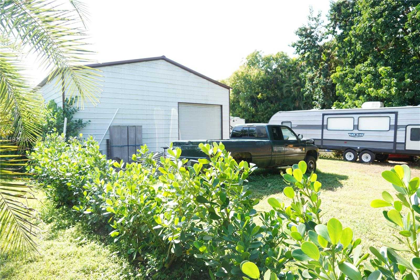 Small Image of 18901 SOUTH WEST 50TH ST, Southwest Ranches Number 45