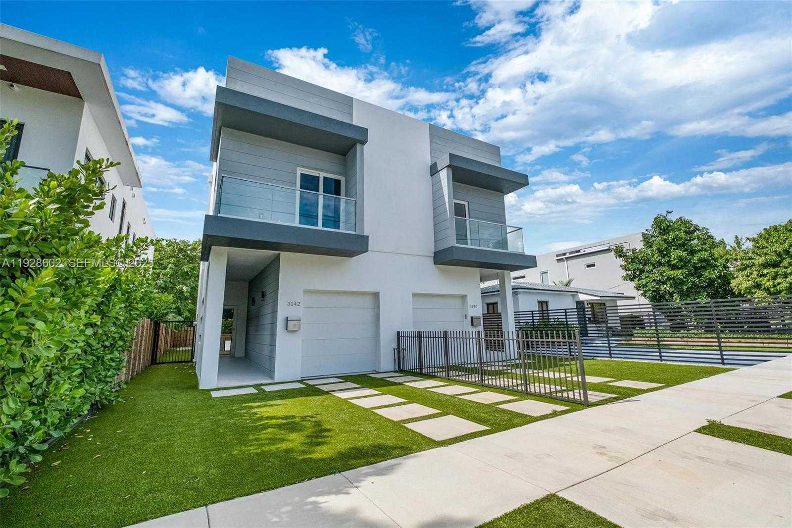 Small Image of 3142 CARTER ST #3142, Miami Number 3