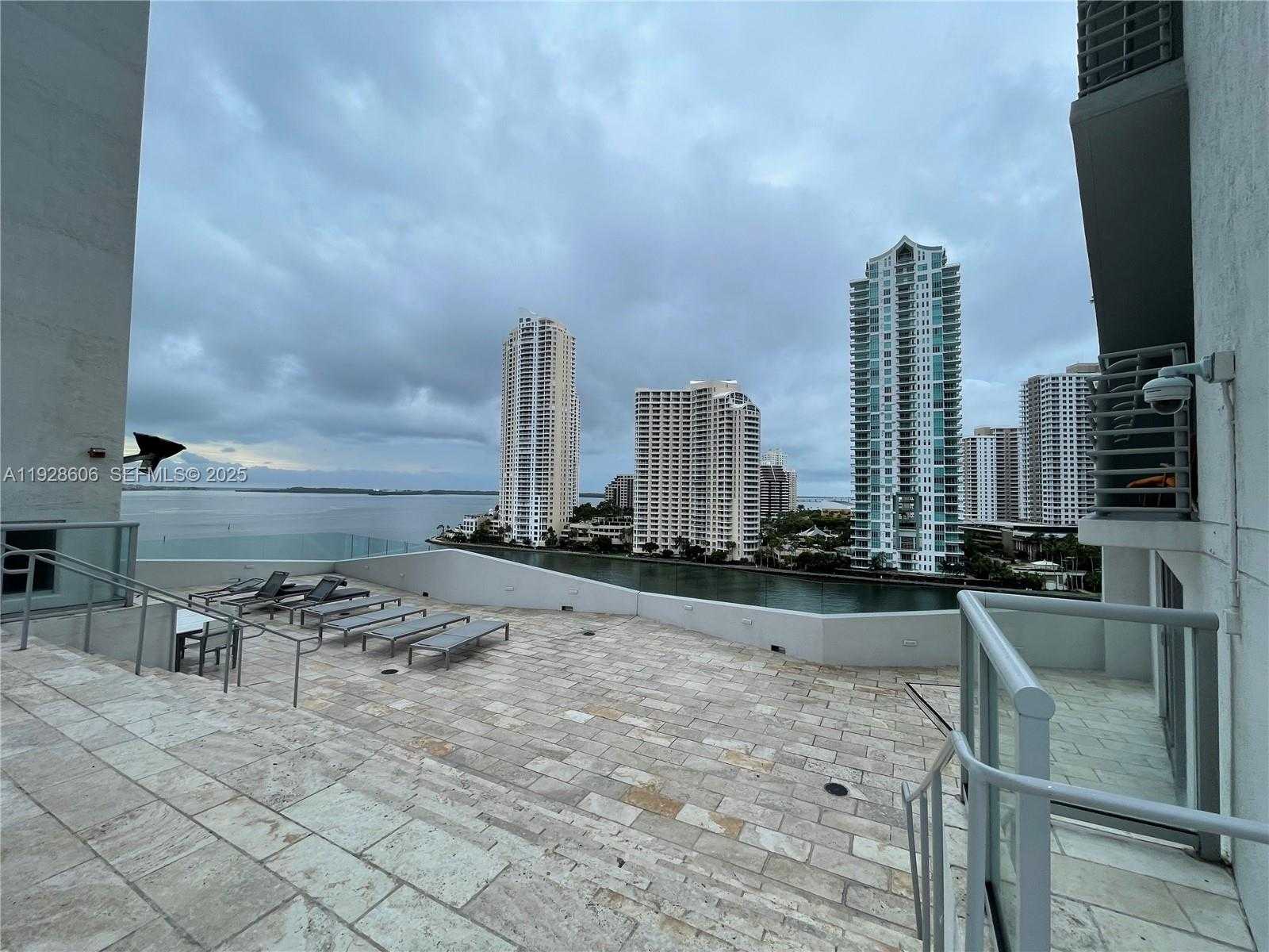 Small Image of 325 SOUTH BISCAYNE BLVD #2116, Miami Number 17