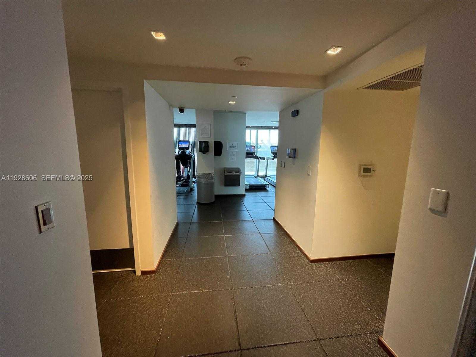 Small Image of 325 SOUTH BISCAYNE BLVD #2116, Miami Number 9