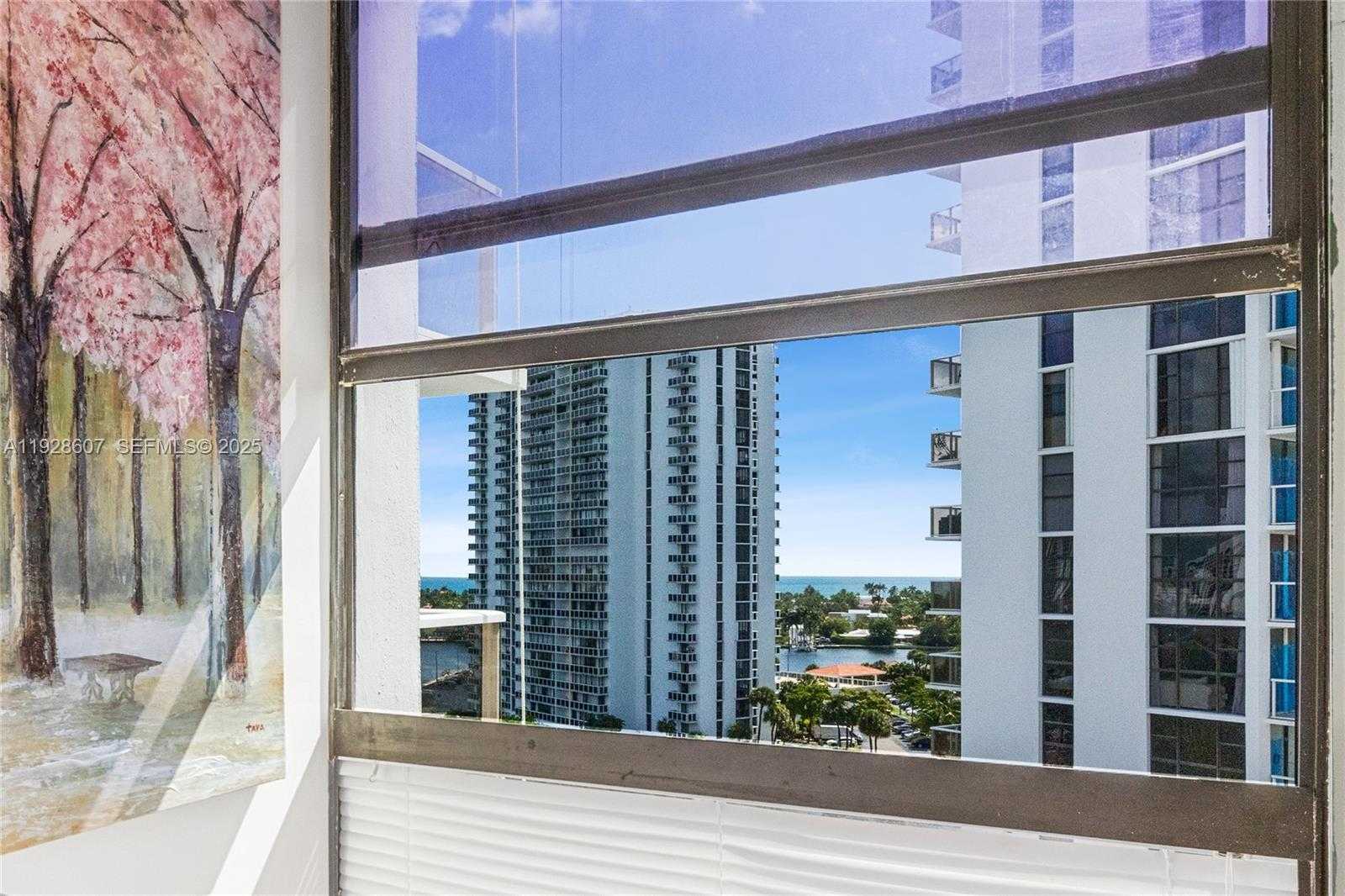 Small Image of 3701 NORTH COUNTRY CLUB DR #1004, Aventura Number 7