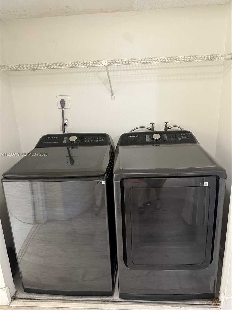 Small Image of 8353 LAKE DR #107, Doral Number 8