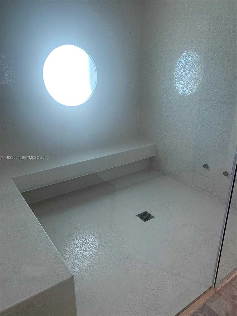 Small Image of 540 WEST AVE #1613, Miami Beach Number 40