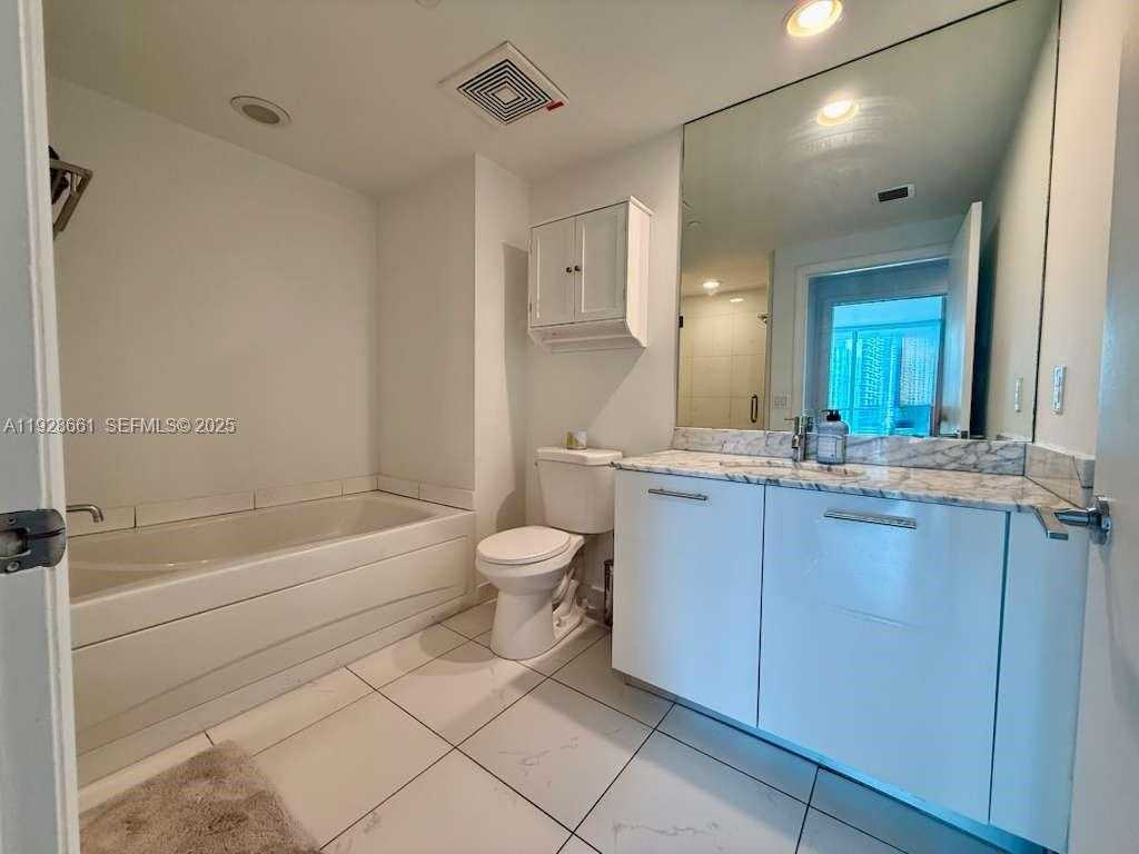 Small Image of 55 SOUTH EAST 6TH ST #2206, Miami Number 10