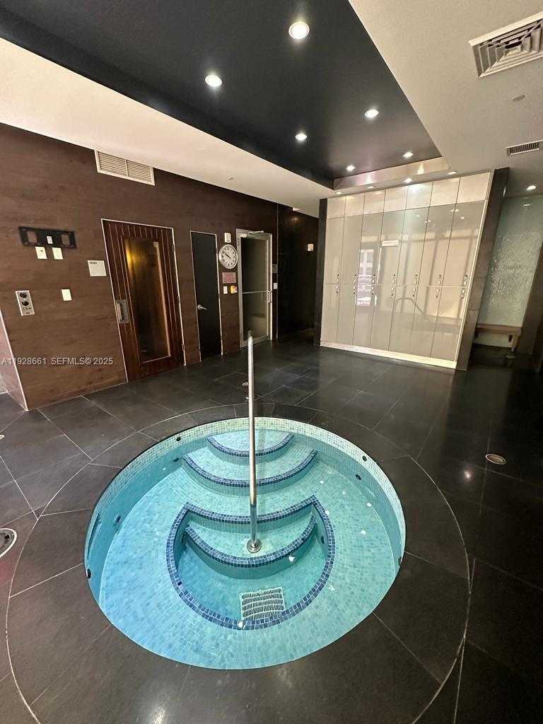 Small Image of 55 SOUTH EAST 6TH ST #2206, Miami Number 25