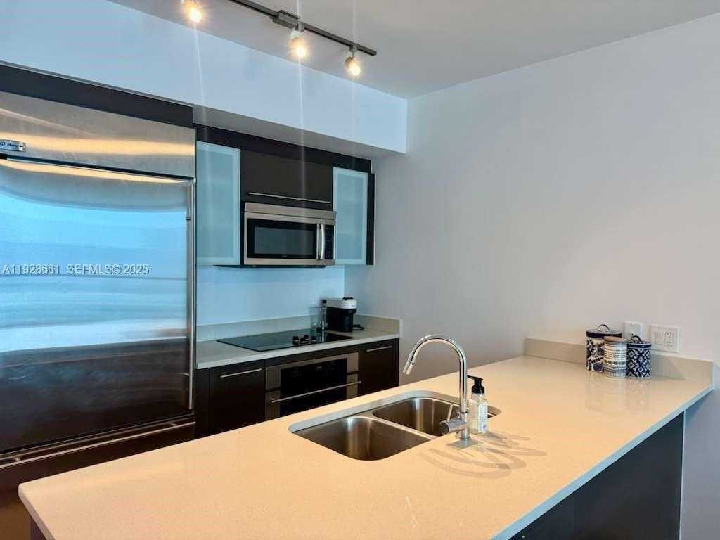 Small Image of 55 SOUTH EAST 6TH ST #2206, Miami Number 6