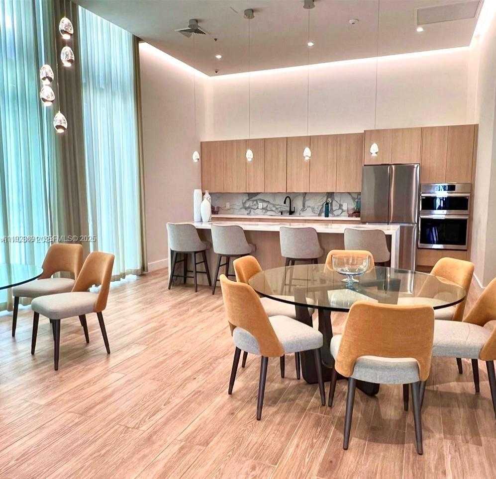 Small Image of 90 SOUTH WEST 3RD ST #3112, Miami Number 44