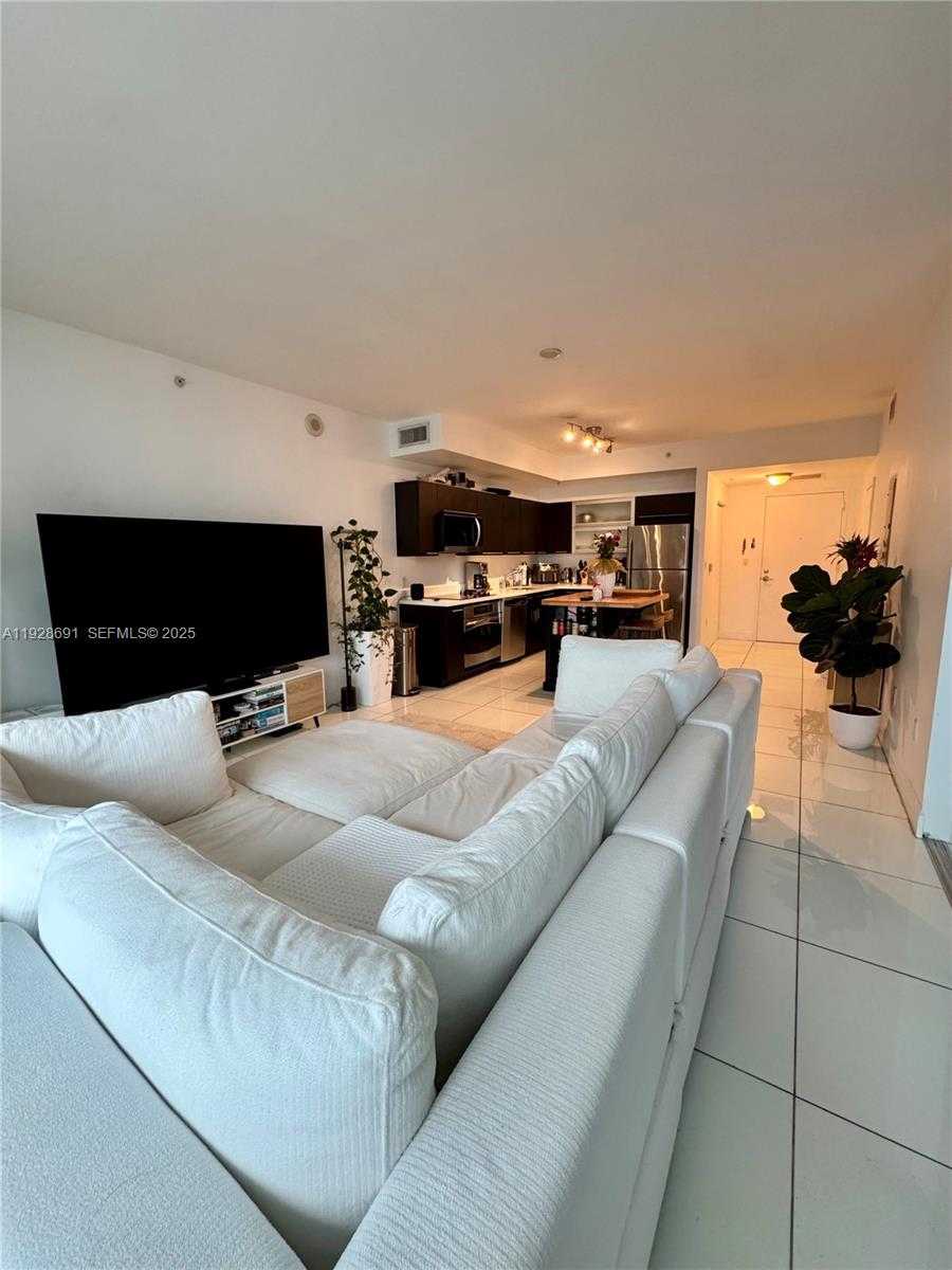 Small Image of 90 SOUTH WEST 3RD ST #3112, Miami Number 8