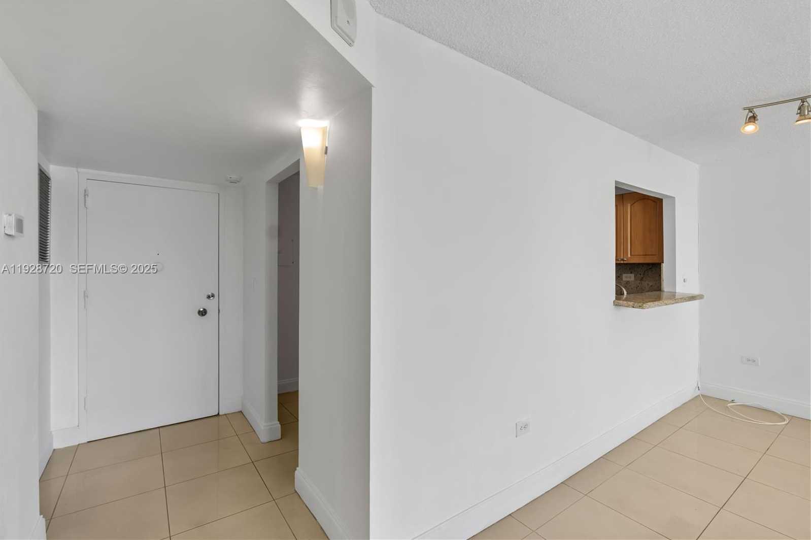 Small Image of 7135 COLLINS AVE #613, Miami Beach Number 11