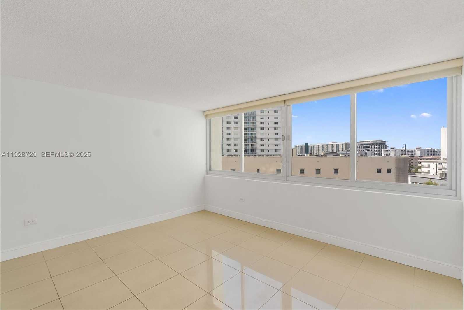 Small Image of 7135 COLLINS AVE #613, Miami Beach Number 20