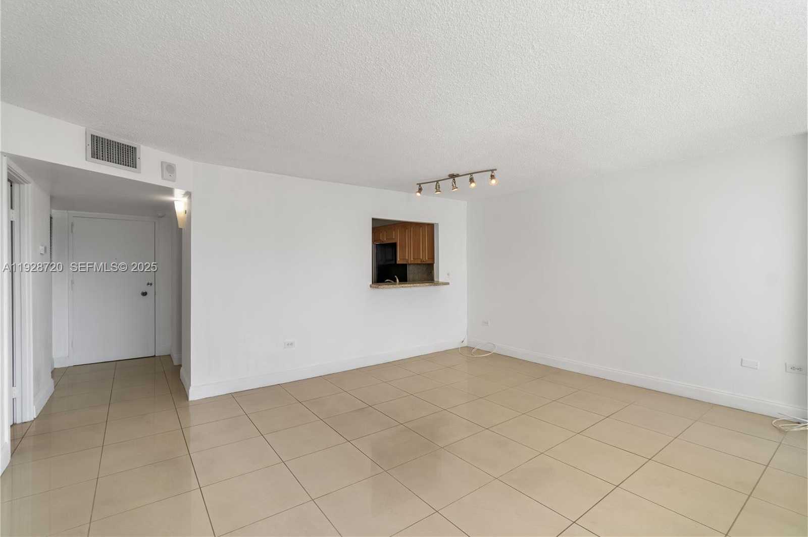 Small Image of 7135 COLLINS AVE #613, Miami Beach Number 8