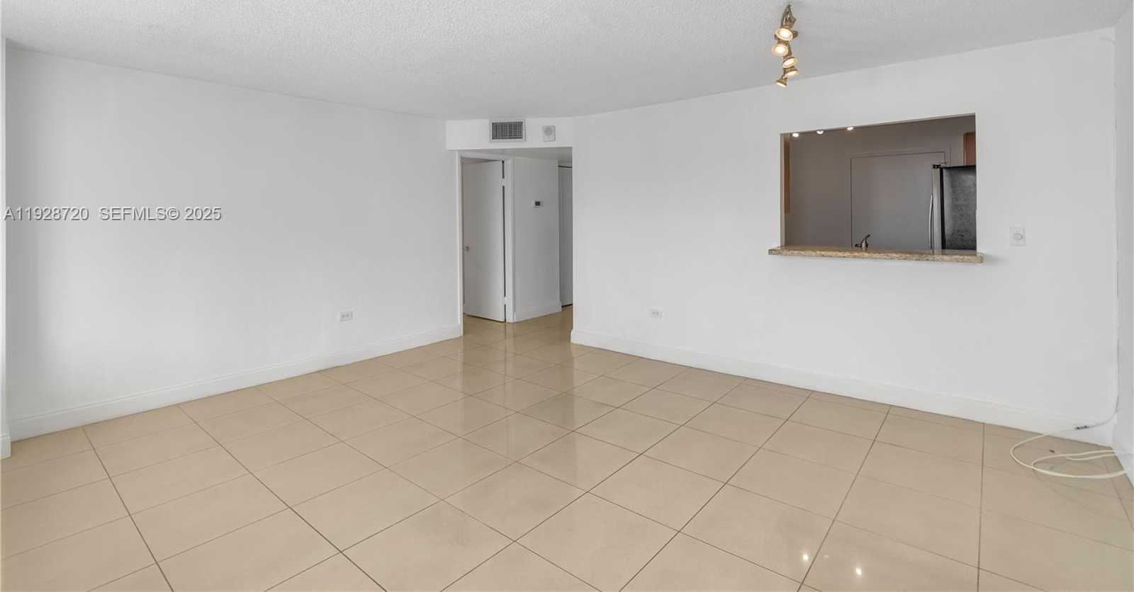 Small Image of 7135 COLLINS AVE #613, Miami Beach Number 9