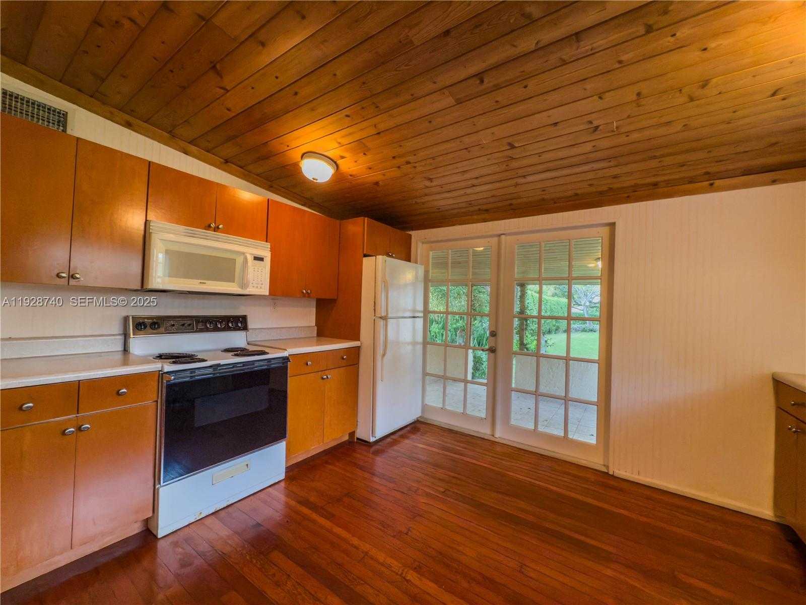 Small Image of 730 SOUTH WEST 80TH ST, Coral Gables Number 38