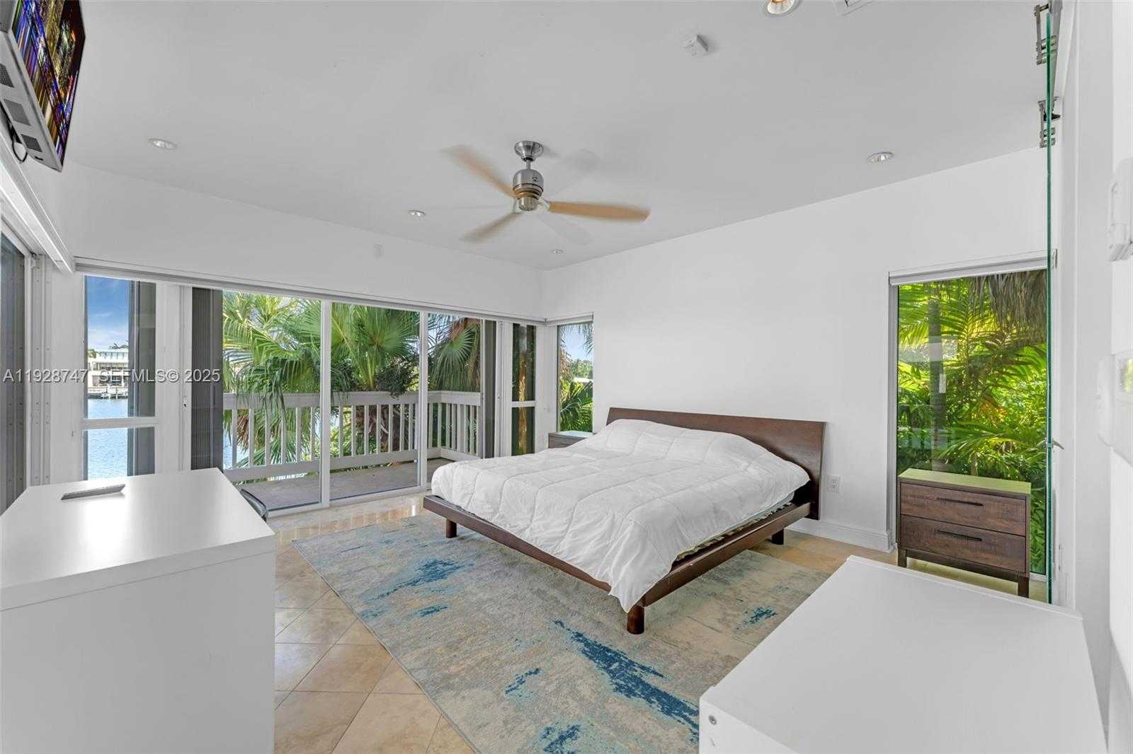 Small Image of 655 NORTH MASHTA DR, Key Biscayne Number 17