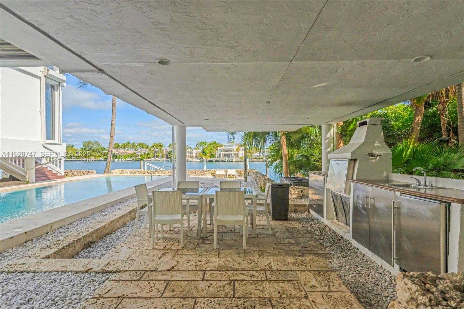 Small Image of 655 NORTH MASHTA DR, Key Biscayne Number 36