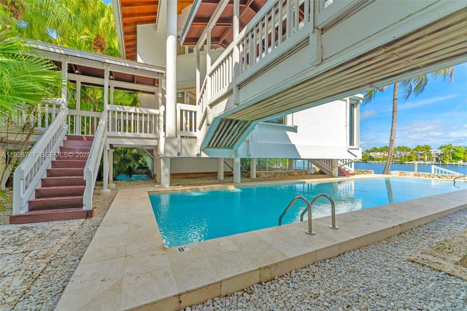 Small Image of 655 NORTH MASHTA DR, Key Biscayne Number 37