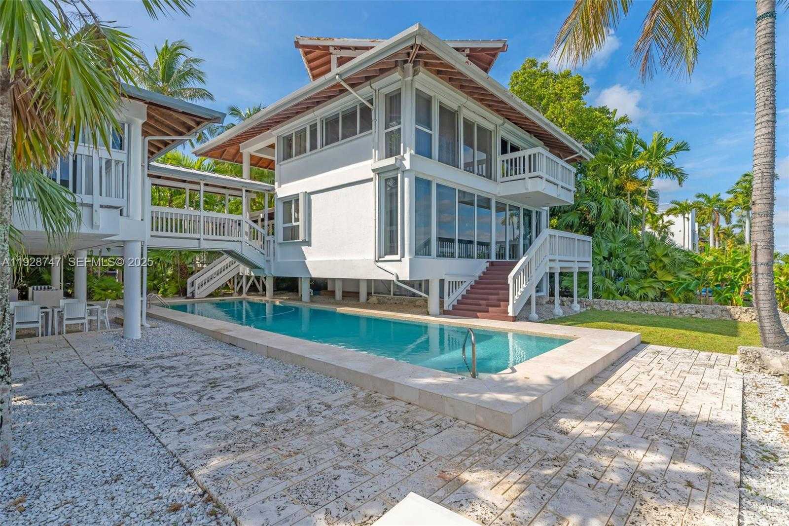 Small Image of 655 NORTH MASHTA DR, Key Biscayne Number 38