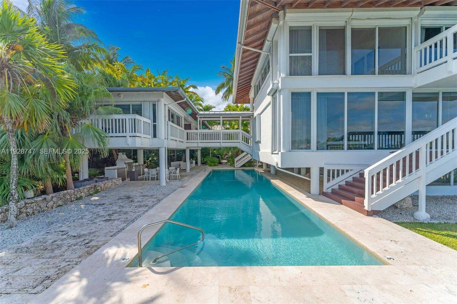 Small Image of 655 NORTH MASHTA DR, Key Biscayne Number 39