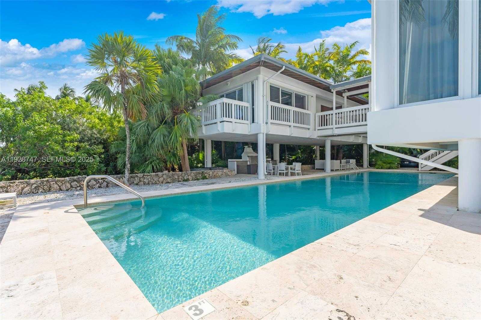 Small Image of 655 NORTH MASHTA DR, Key Biscayne Number 41