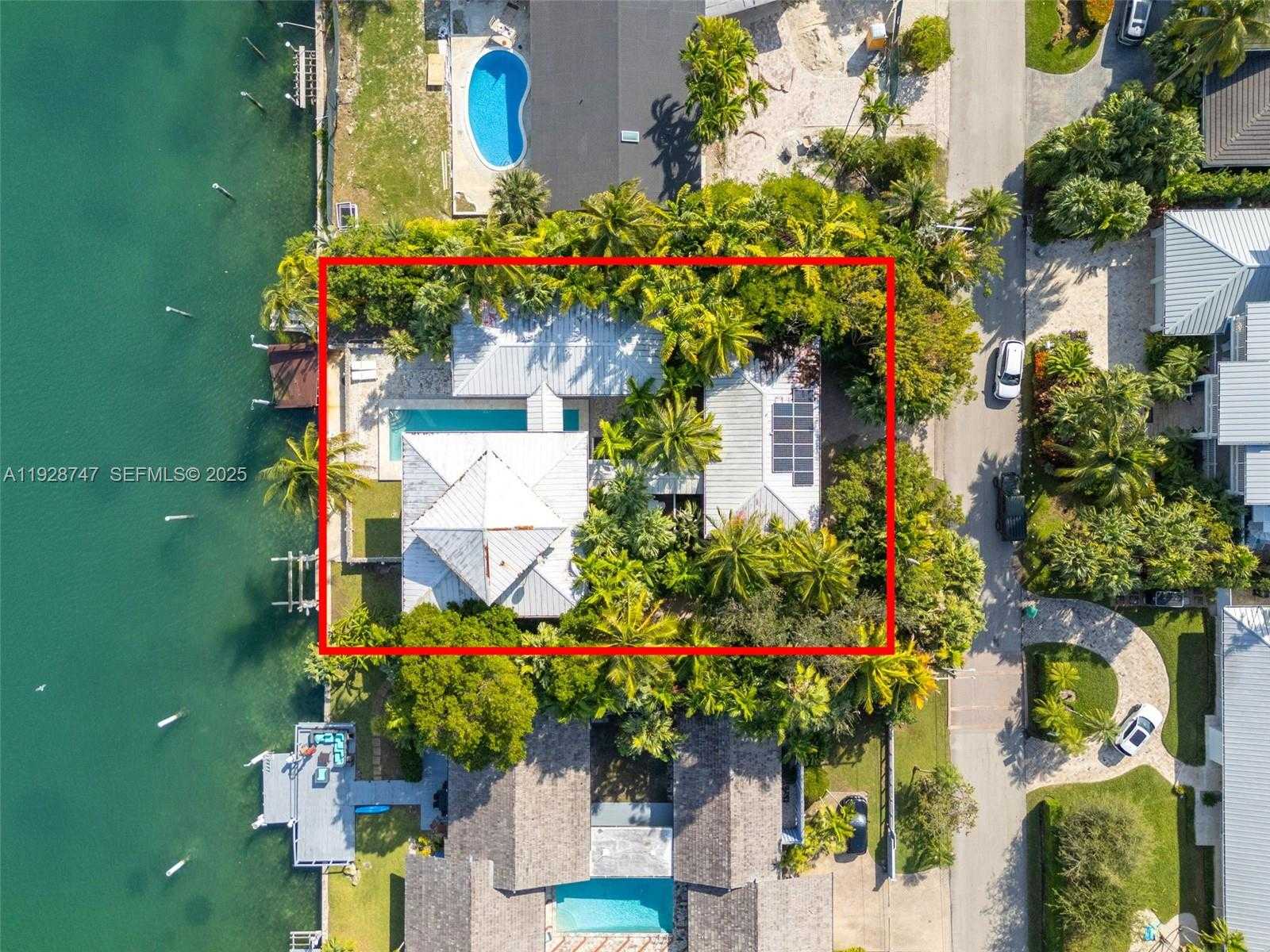 Small Image of 655 NORTH MASHTA DR, Key Biscayne Number 60