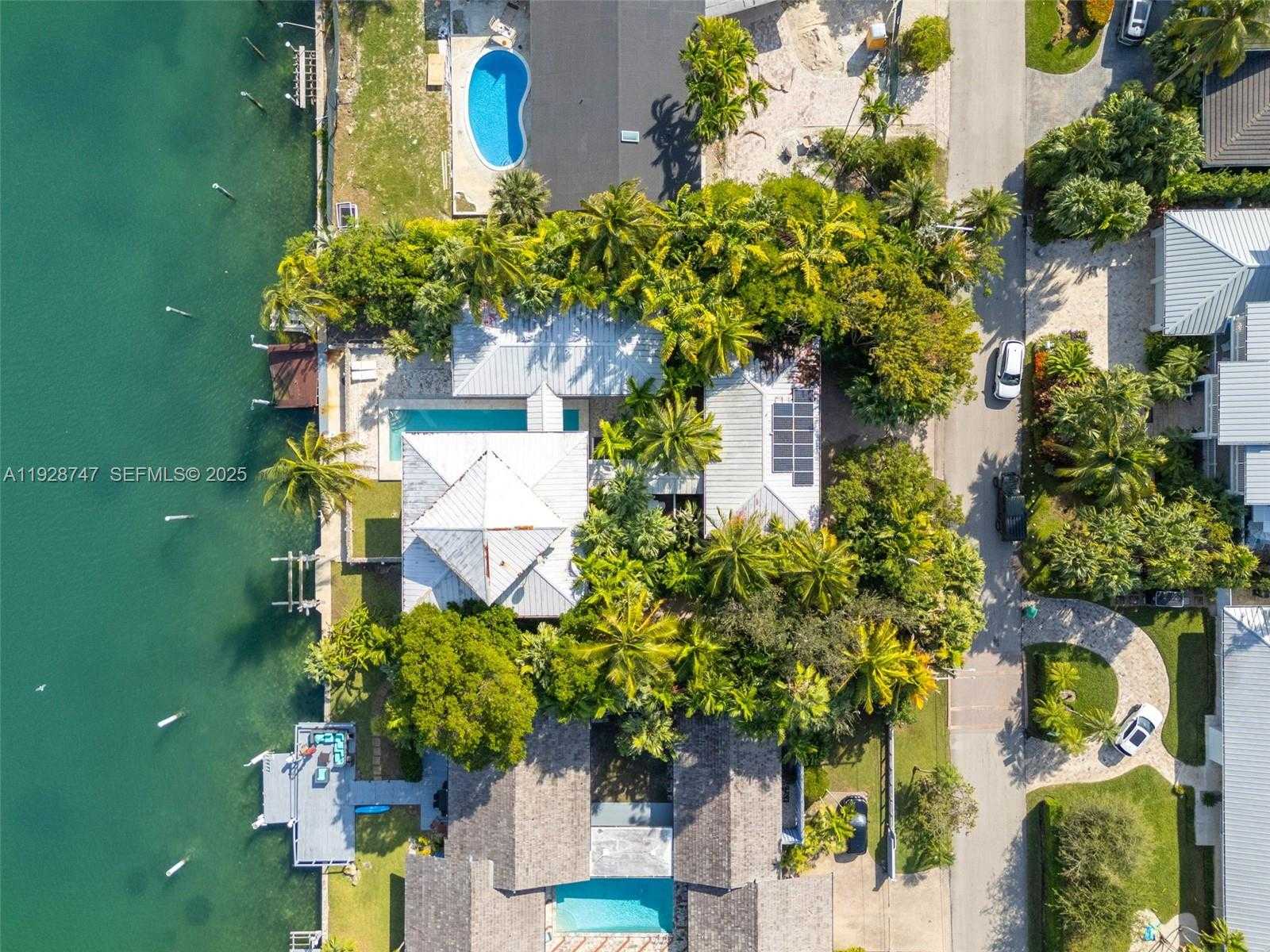 Small Image of 655 NORTH MASHTA DR, Key Biscayne Number 61