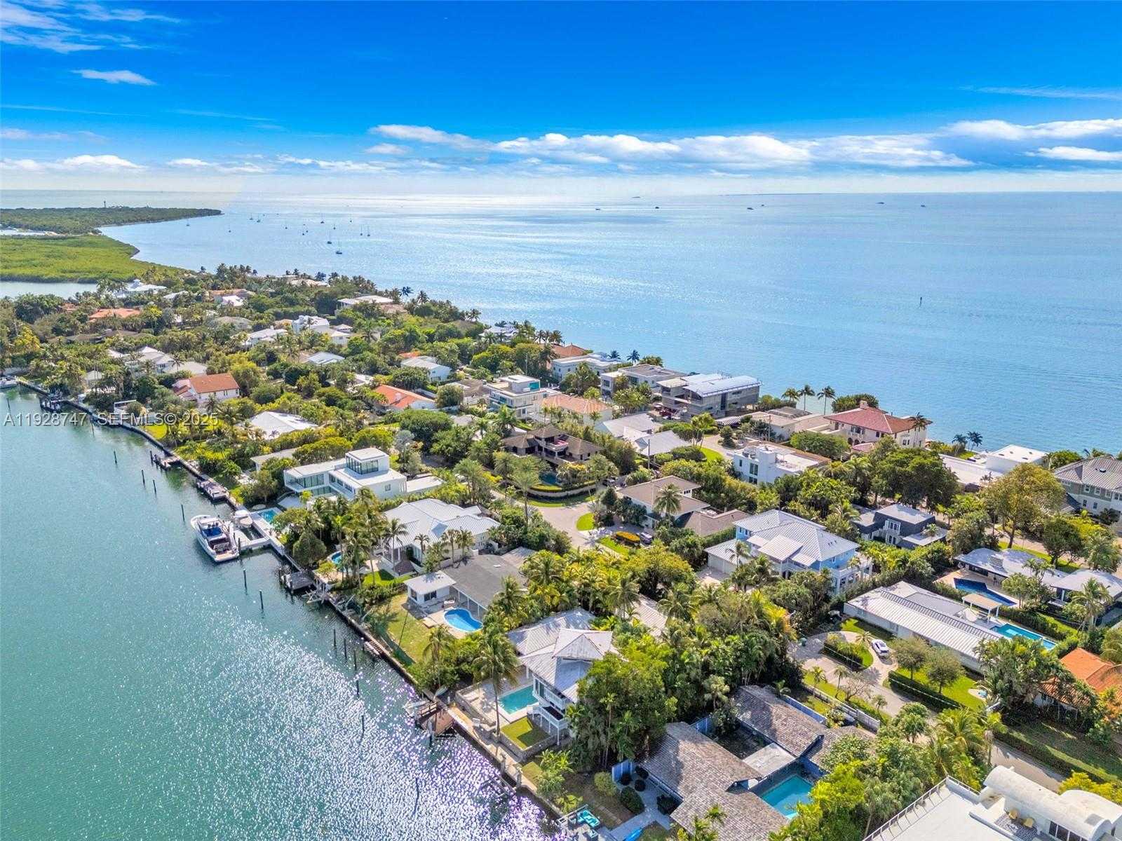 Small Image of 655 NORTH MASHTA DR, Key Biscayne Number 63
