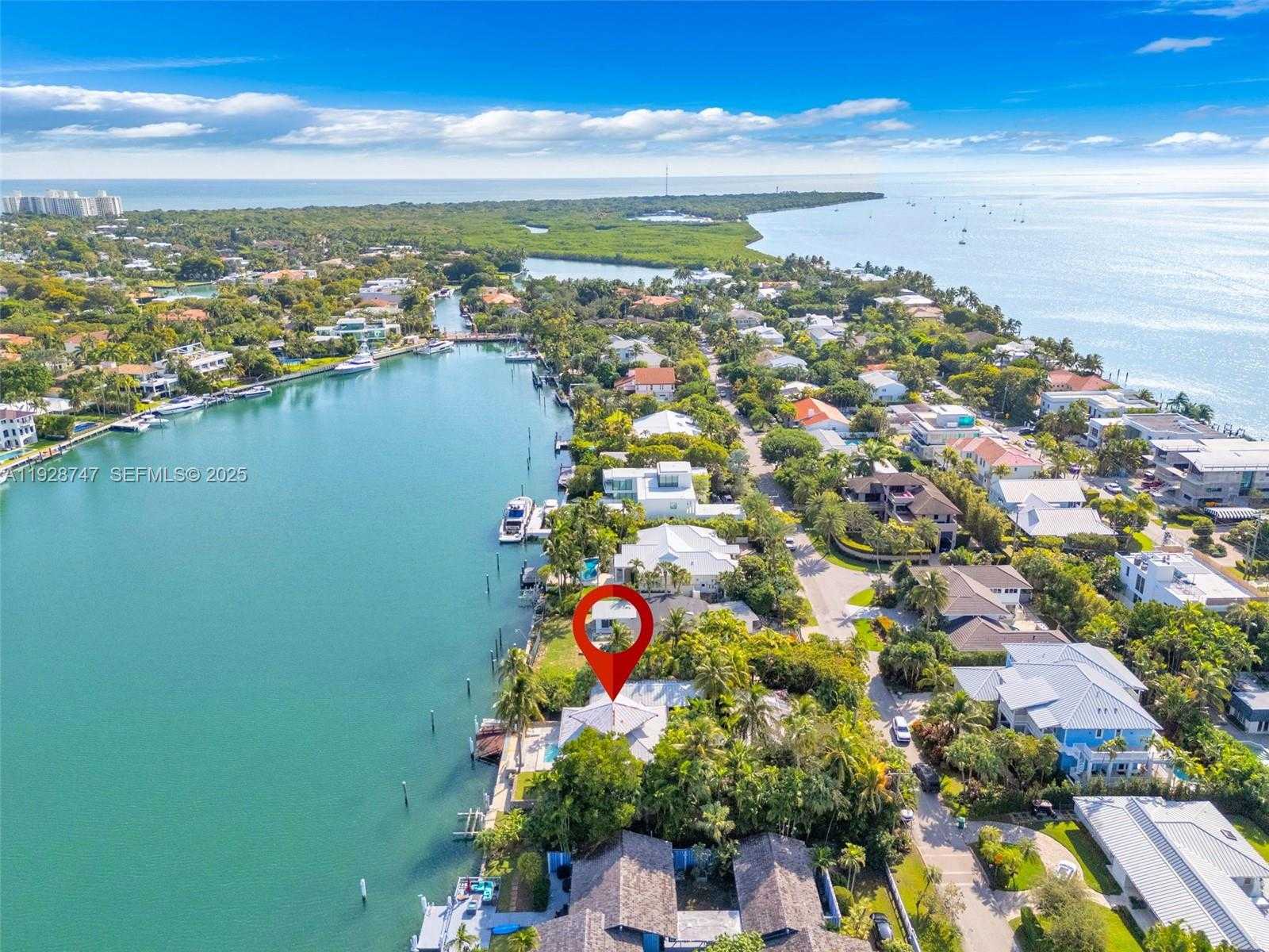 Small Image of 655 NORTH MASHTA DR, Key Biscayne Number 64