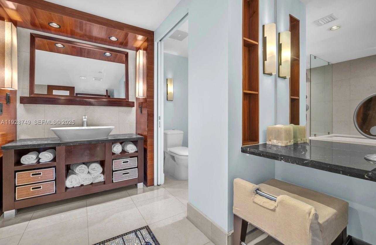 Small Image of 6801 COLLINS AVE #718, Miami Beach Number 19