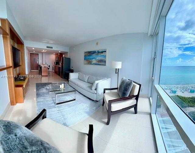 Small Image of 6801 COLLINS AVE #718, Miami Beach Number 5