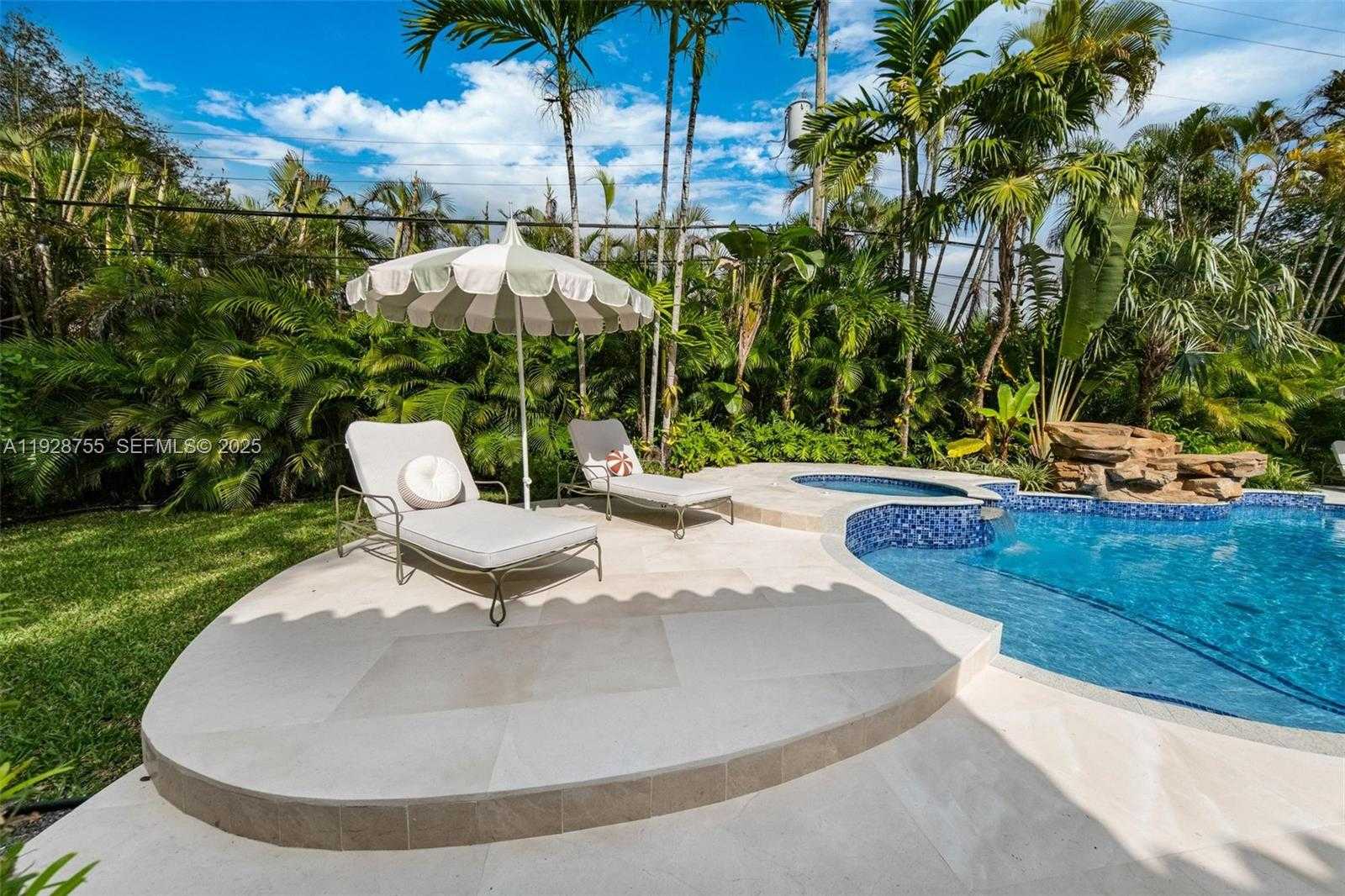 Imagen de Pequeño Objeto