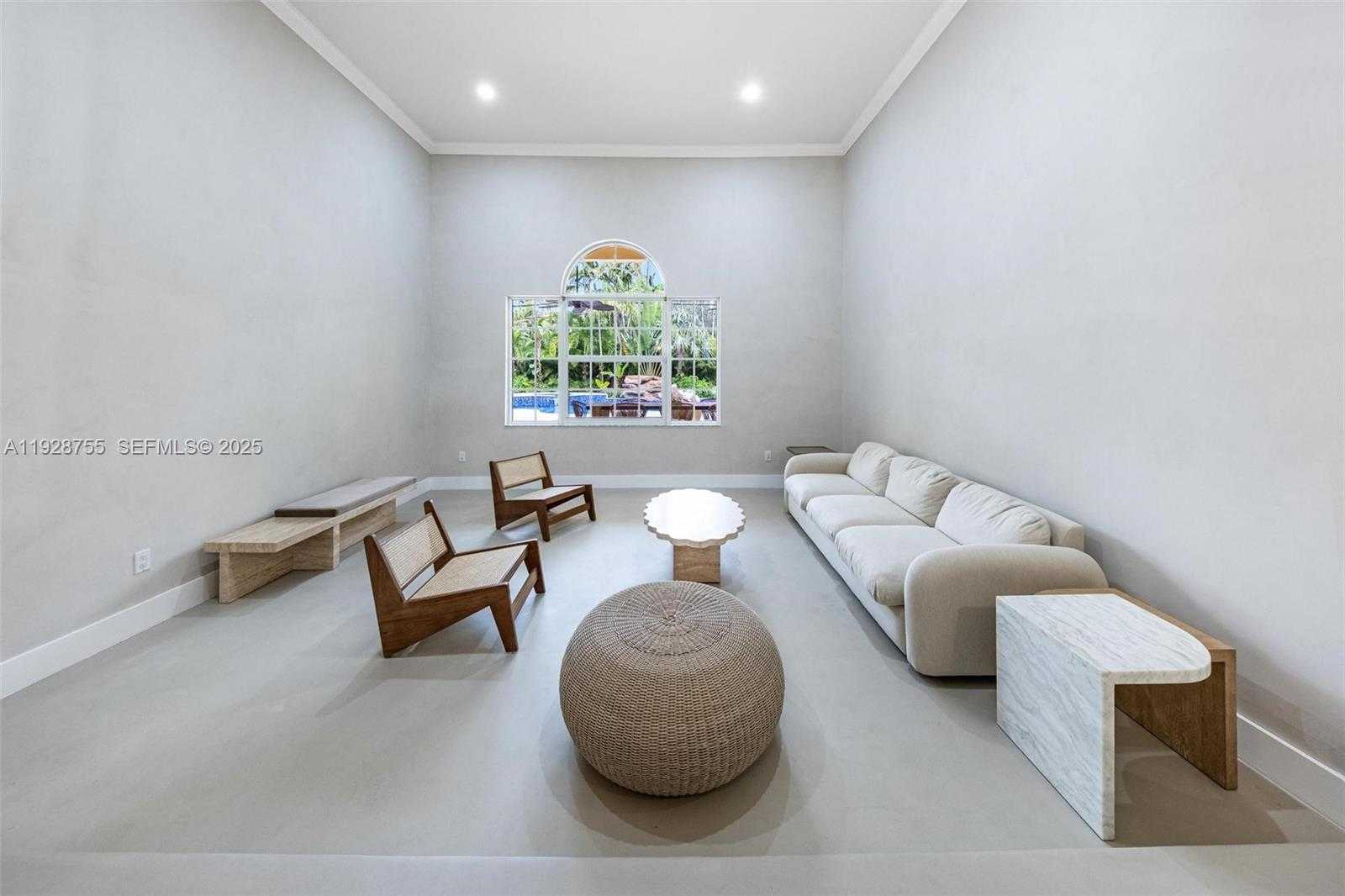 Imagen de Pequeño Objeto