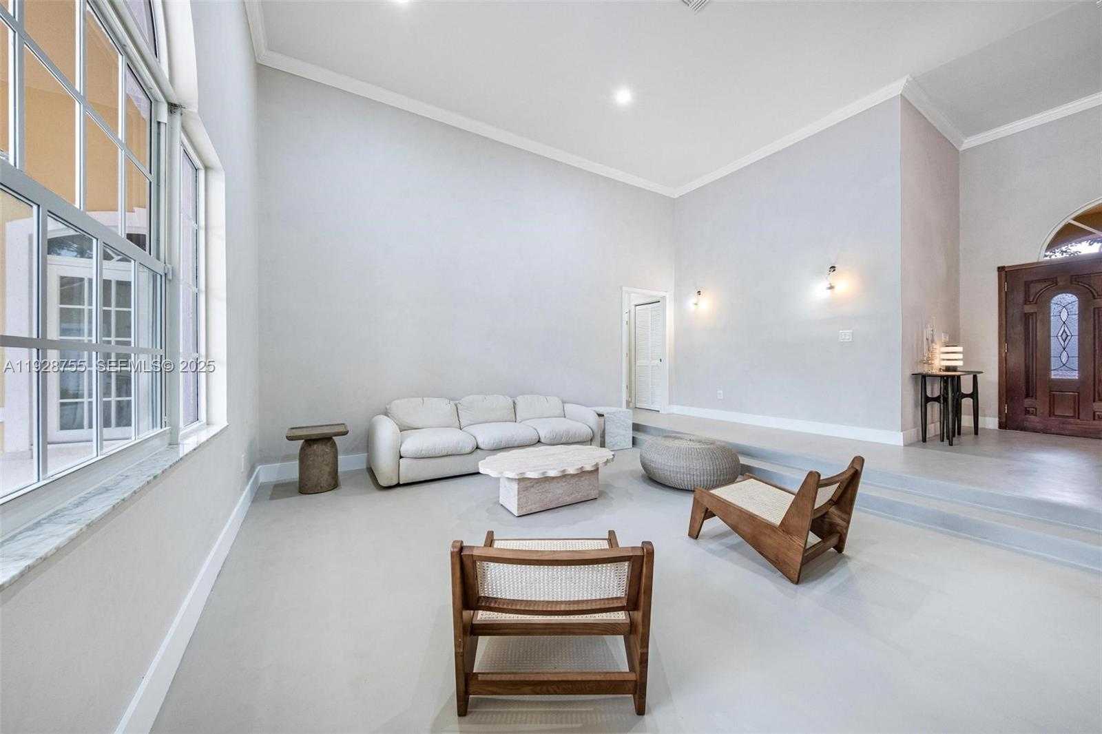 Imagen de Pequeño Objeto