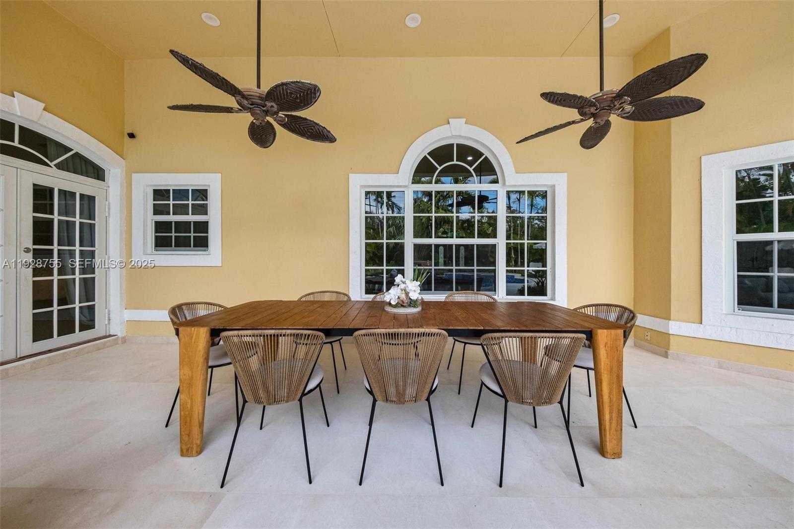 Imagen de Pequeño Objeto