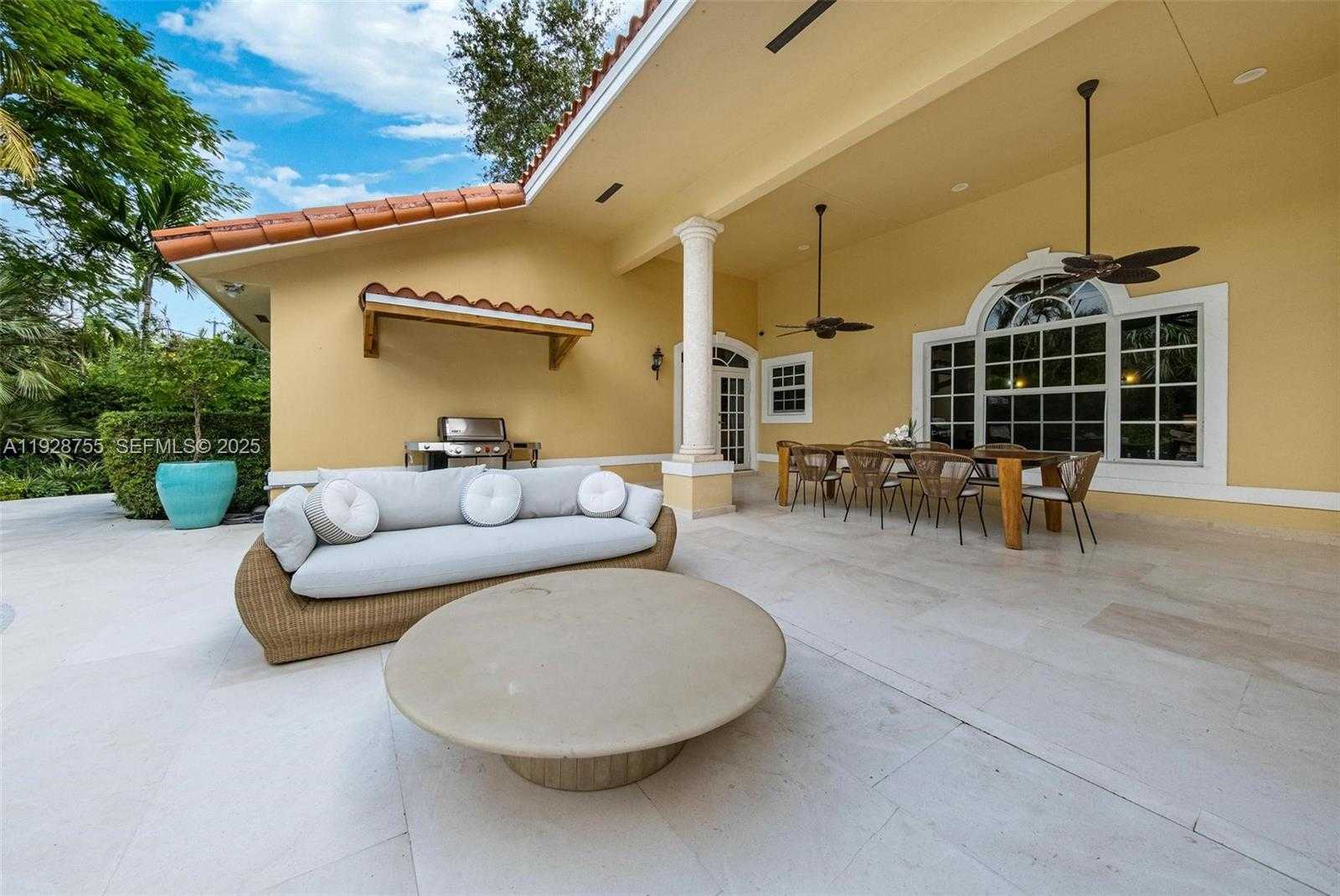 Imagen de Pequeño Objeto