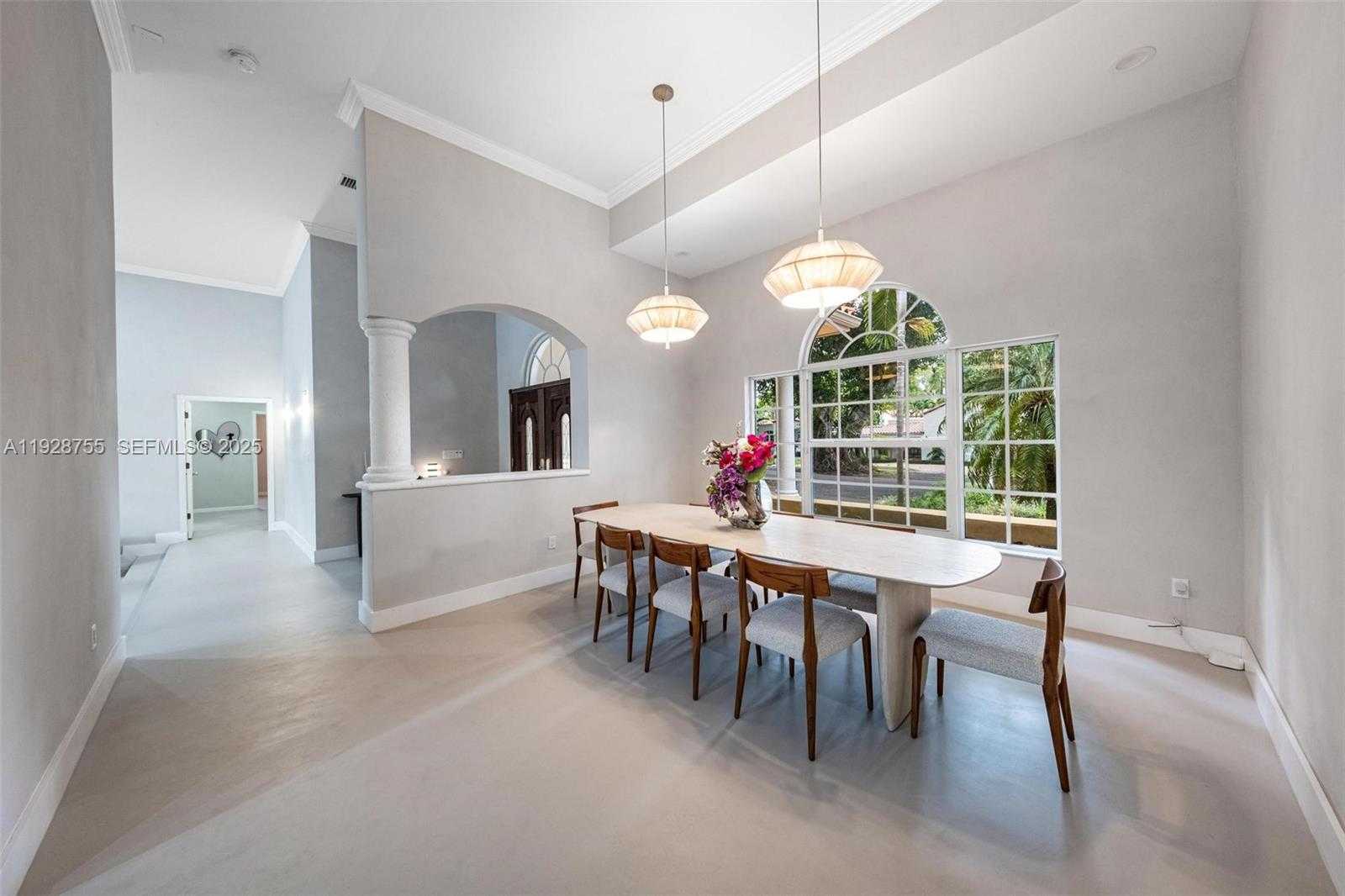 Imagen de Pequeño Objeto