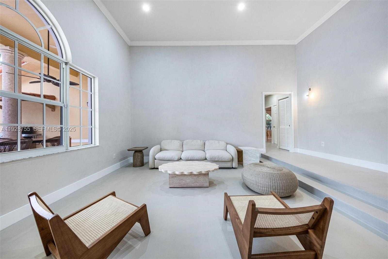 Imagen de Pequeño Objeto