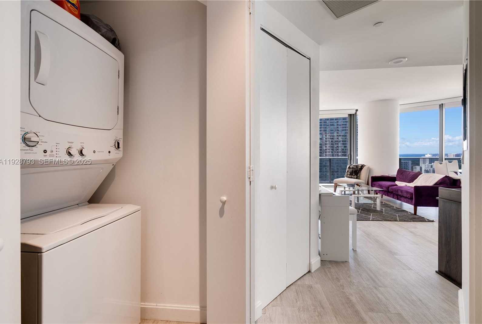 Small Image of 45 SOUTH WEST 9TH ST #2306, Miami Number 11