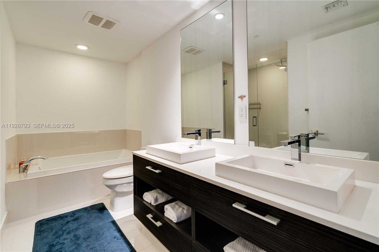 Small Image of 45 SOUTH WEST 9TH ST #2306, Miami Number 14