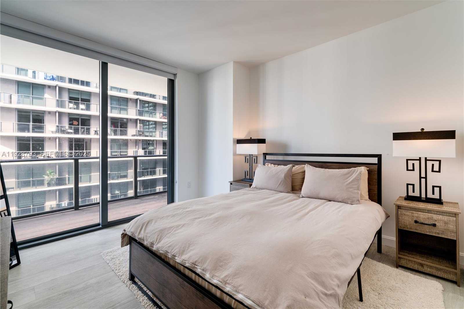 Small Image of 45 SOUTH WEST 9TH ST #2306, Miami Number 15