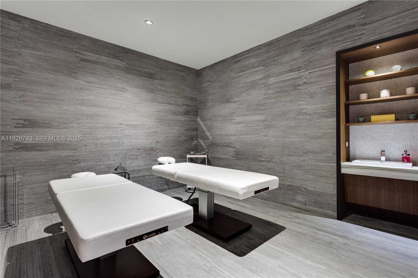 Small Image of 45 SOUTH WEST 9TH ST #2306, Miami Number 25