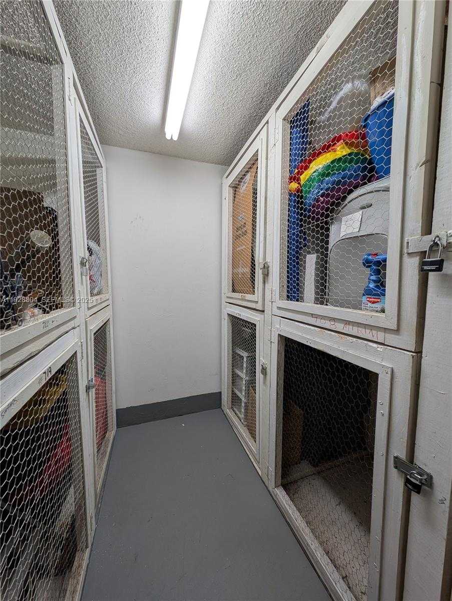 Small Image of 1200 NORTH EAST MIAMI GARDENS DR #708W, Miami Number 15