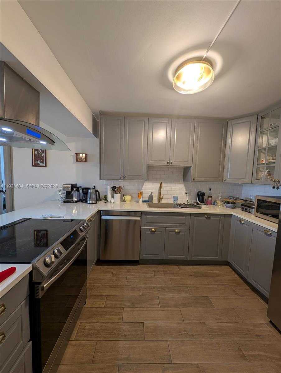 Small Image of 1200 NORTH EAST MIAMI GARDENS DR #708W, Miami Number 5