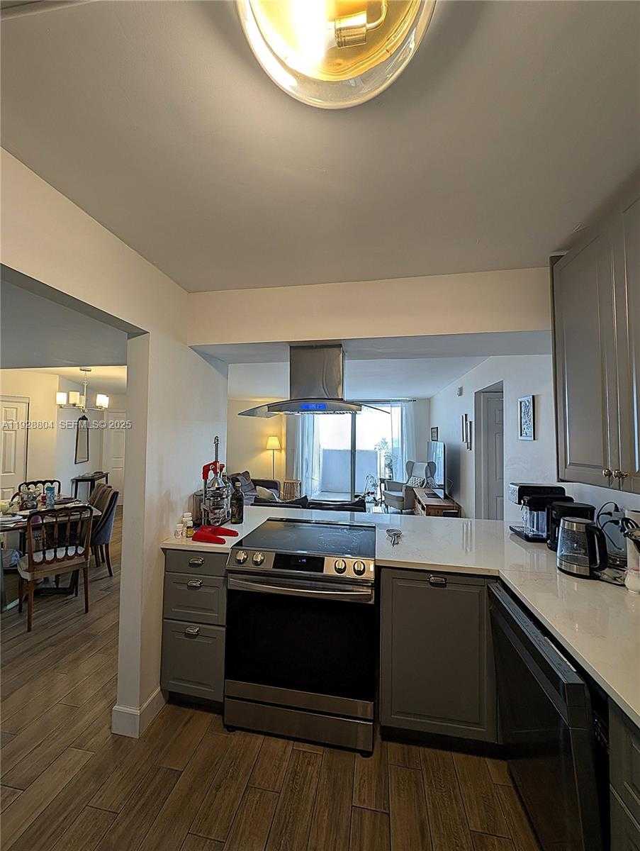 Small Image of 1200 NORTH EAST MIAMI GARDENS DR #708W, Miami Number 7