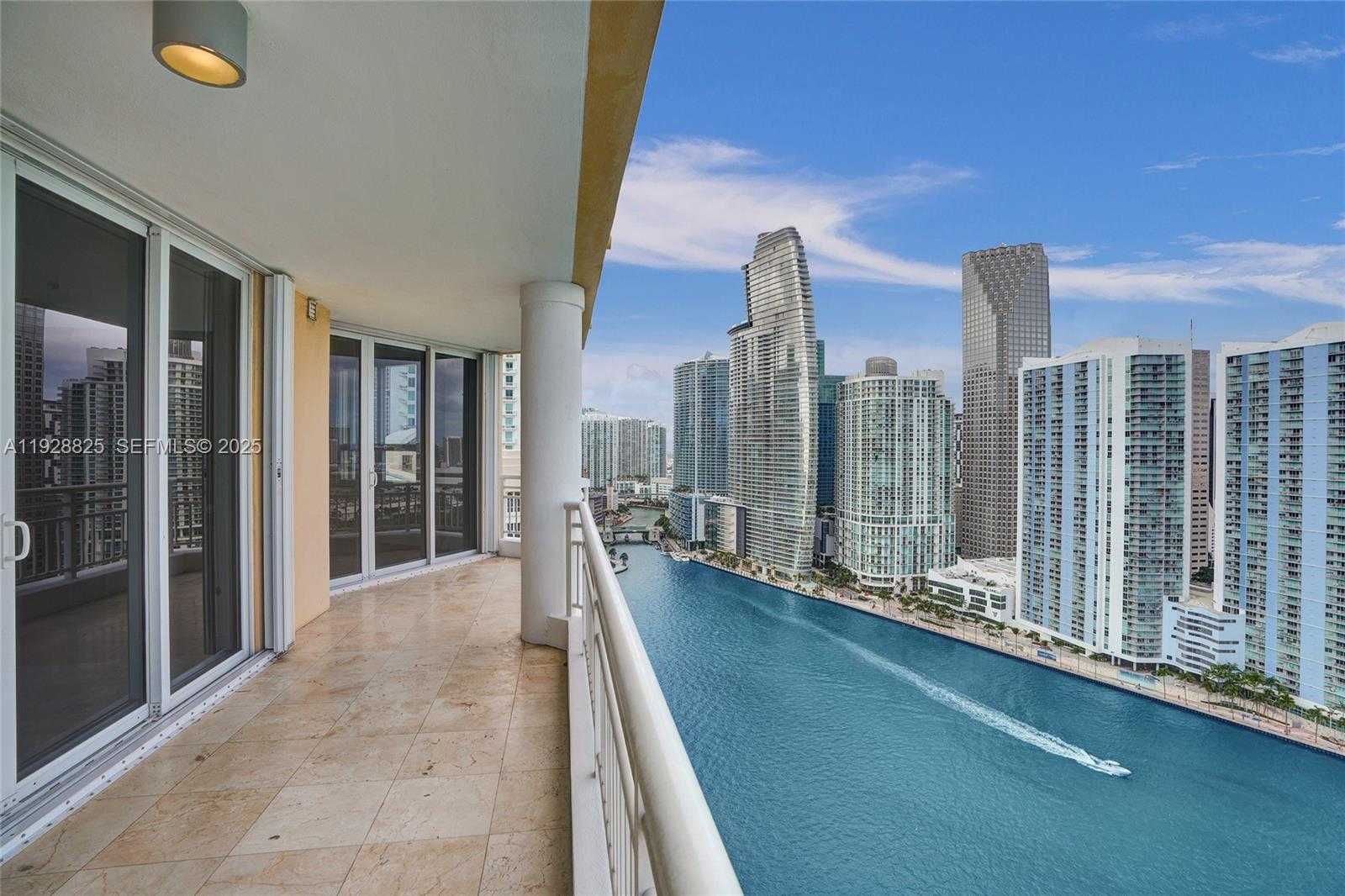 Small Image of 848 BRICKELL KEY DR #3206, Miami Number 3