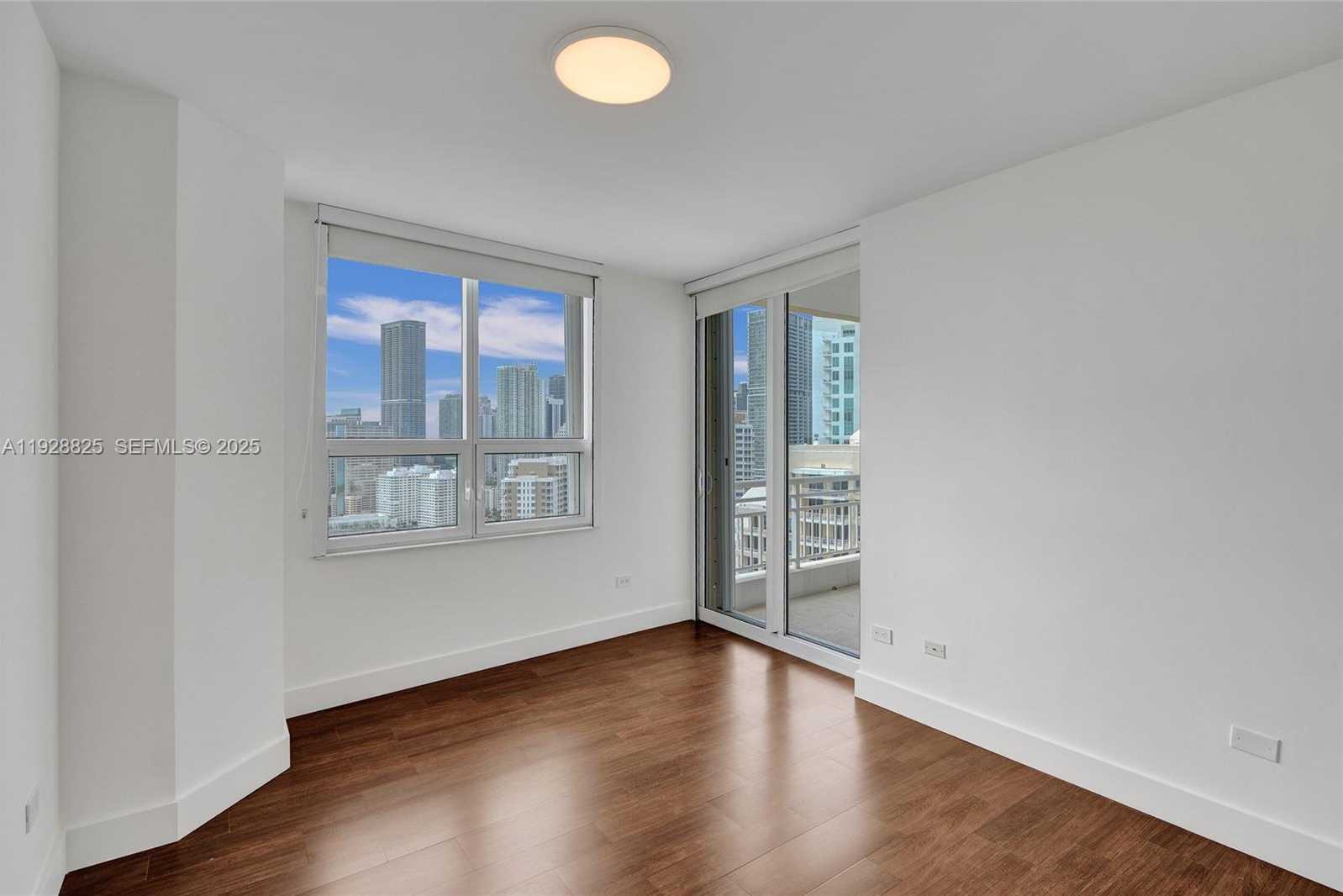 Small Image of 848 BRICKELL KEY DR #3206, Miami Number 38