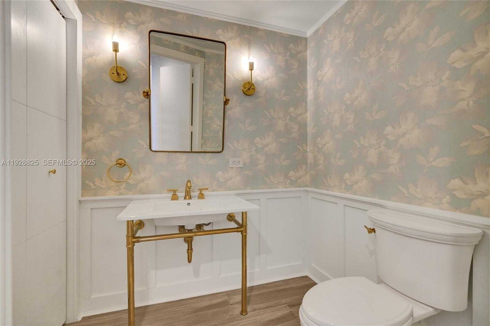 Small Image of 848 BRICKELL KEY DR #3206, Miami Number 51