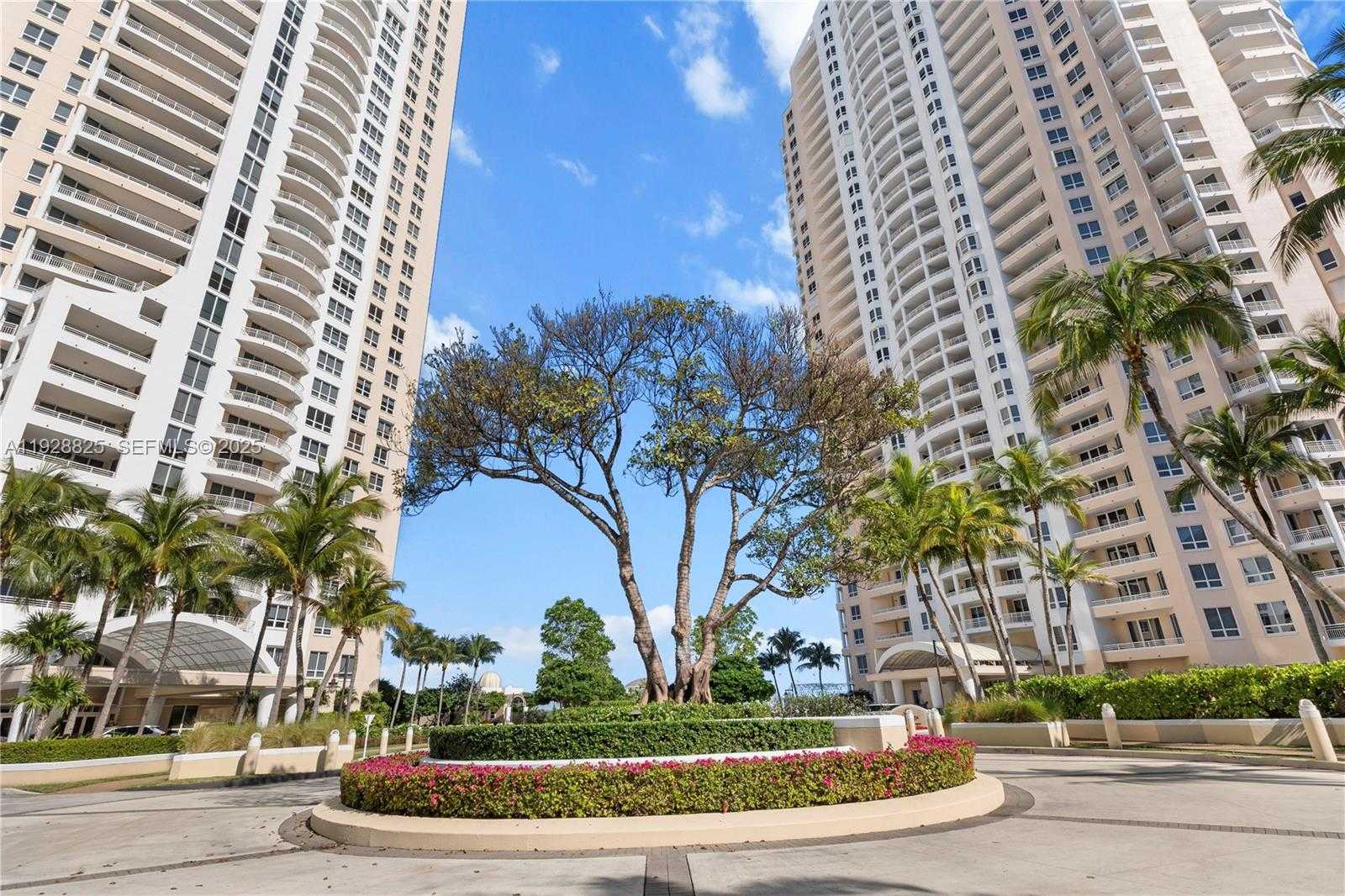 Small Image of 848 BRICKELL KEY DR #3206, Miami Number 62