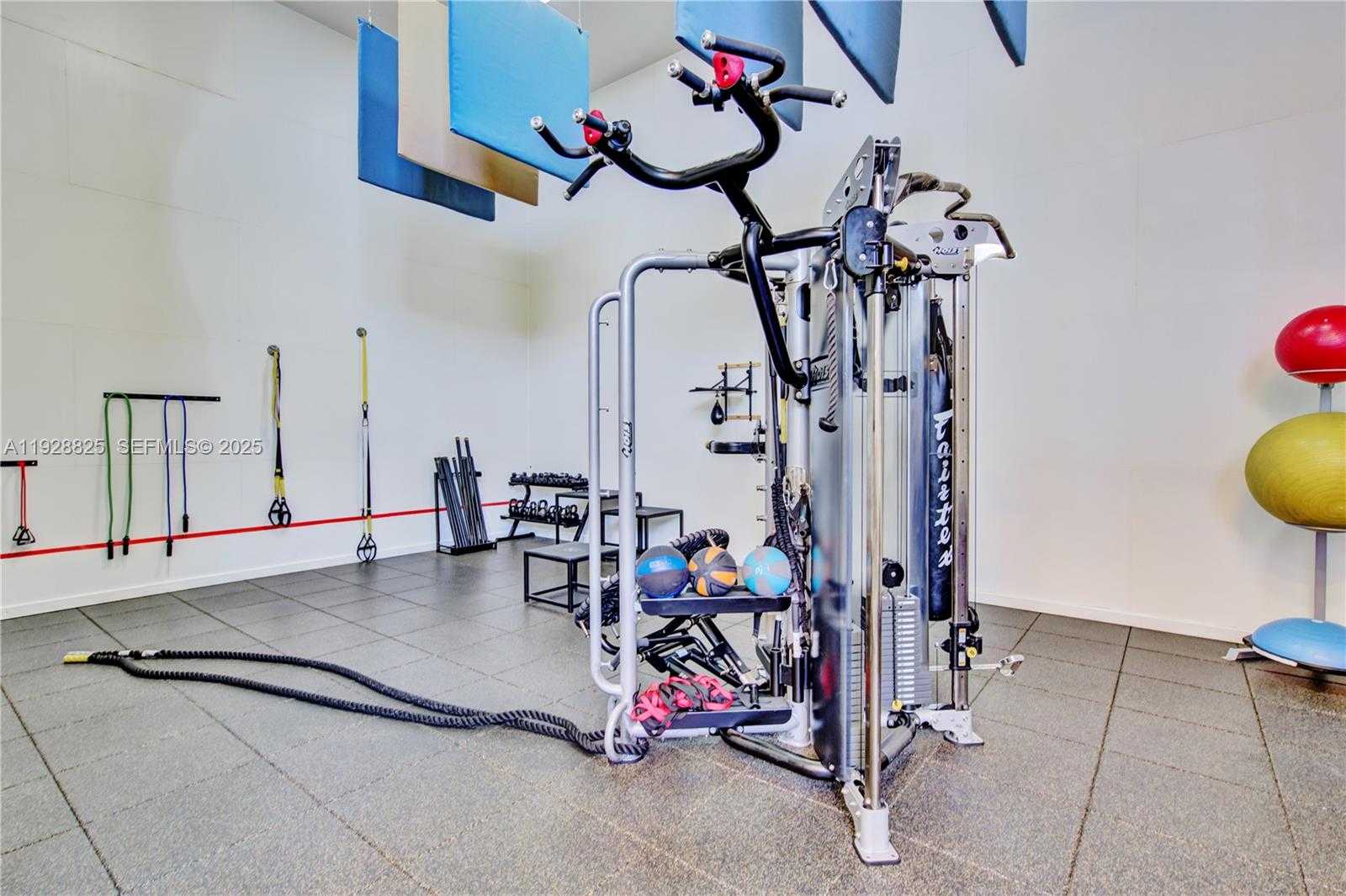 Small Image of 848 BRICKELL KEY DR #3206, Miami Number 67