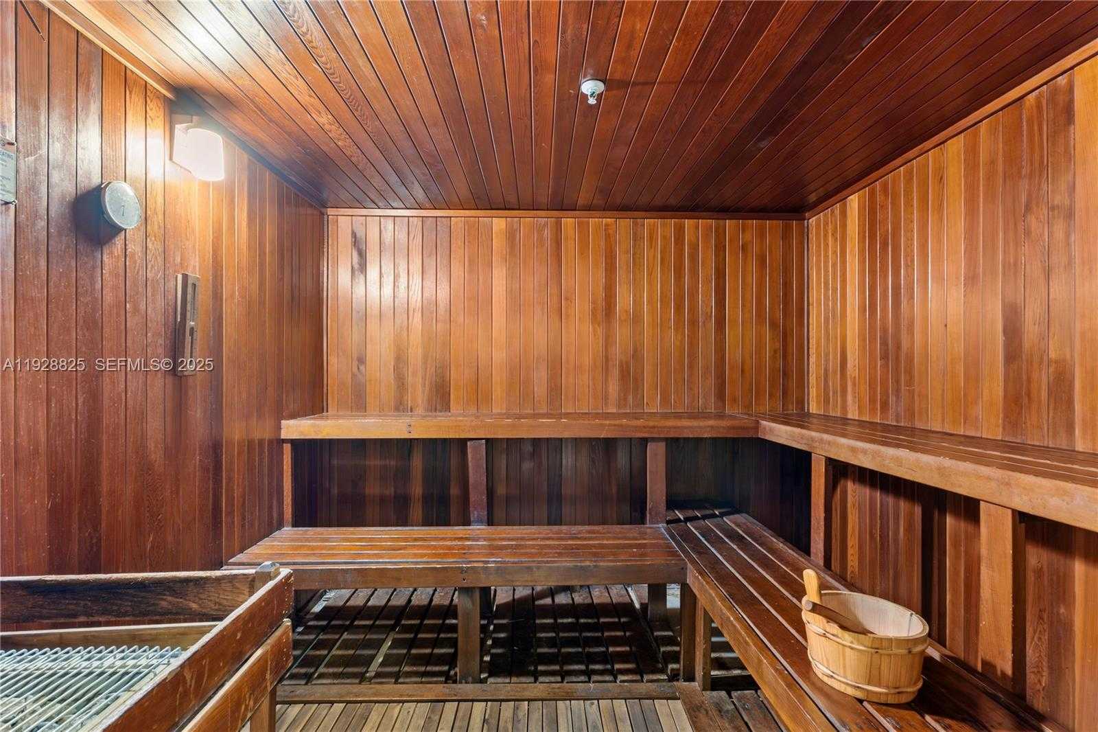 Small Image of 848 BRICKELL KEY DR #3206, Miami Number 75