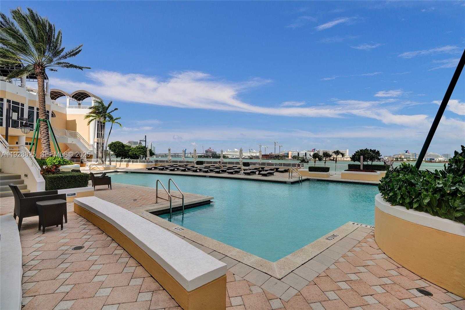 Small Image of 848 BRICKELL KEY DR #3206, Miami Number 84